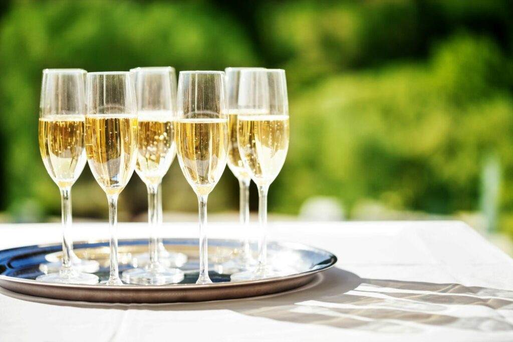 Photo - Réceptions Coupe de champagne nature 500KO scaled 1 Coupe de champagne nature 500KO scaled 1